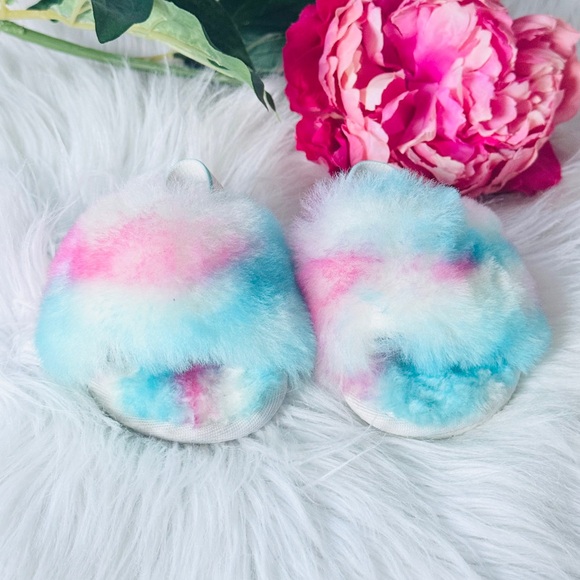 Baby UGG Fluff Yeah Slippers - Picture 3 of 8